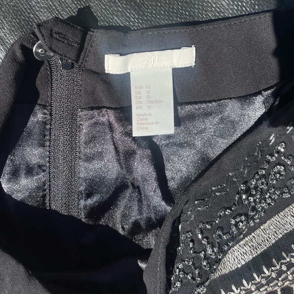 Sequin black mini skirts - Picture 3 of 3